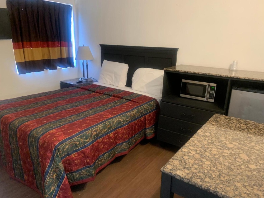 Encore Inn
