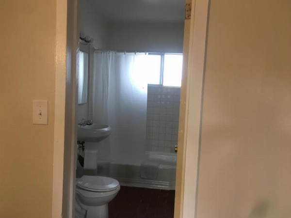 Encore Inn image 12