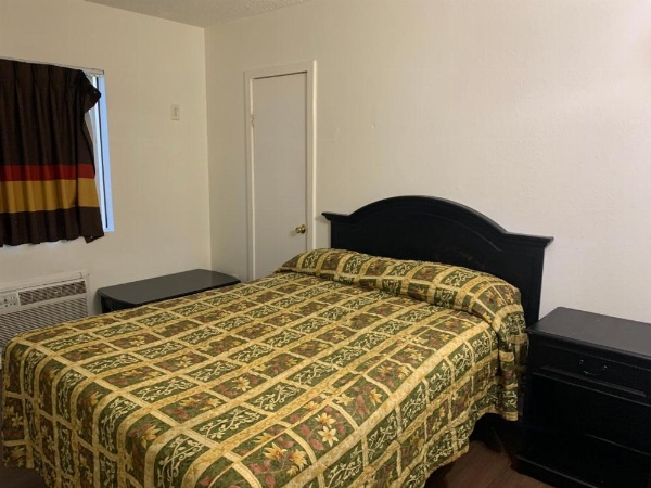 Encore Inn image 21