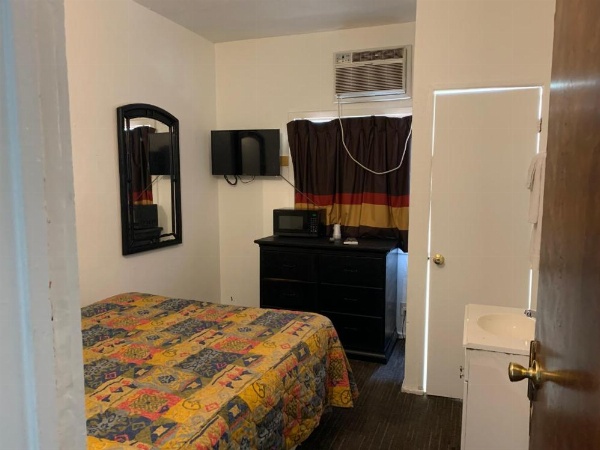 Encore Inn image 24