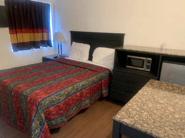 Encore Inn image 4